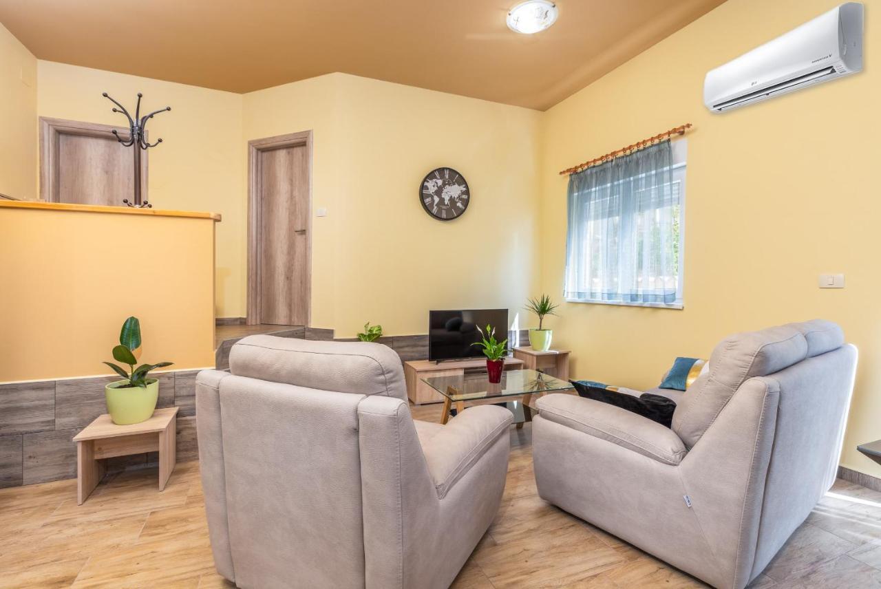 Apartmani Monte 普拉 外观 照片
